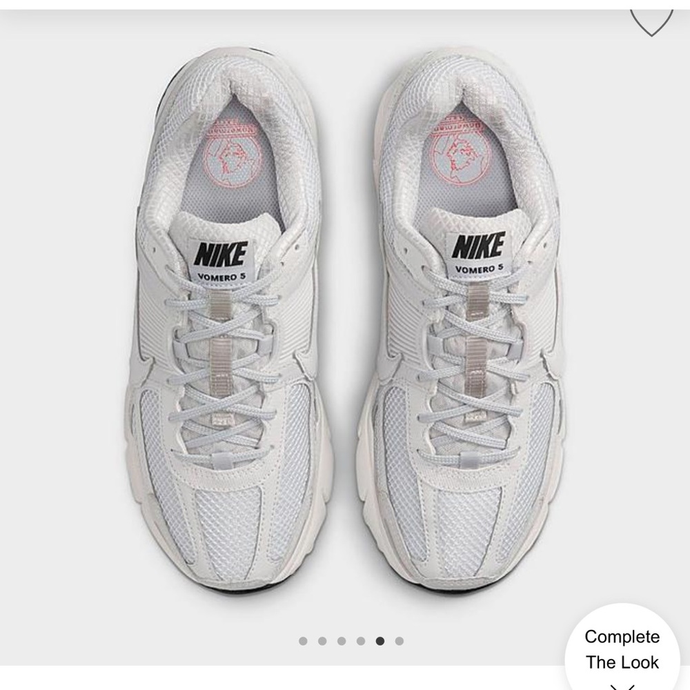 WOMEN'S NIKE ZOOM VOMERO 5 CASUAL SHOES